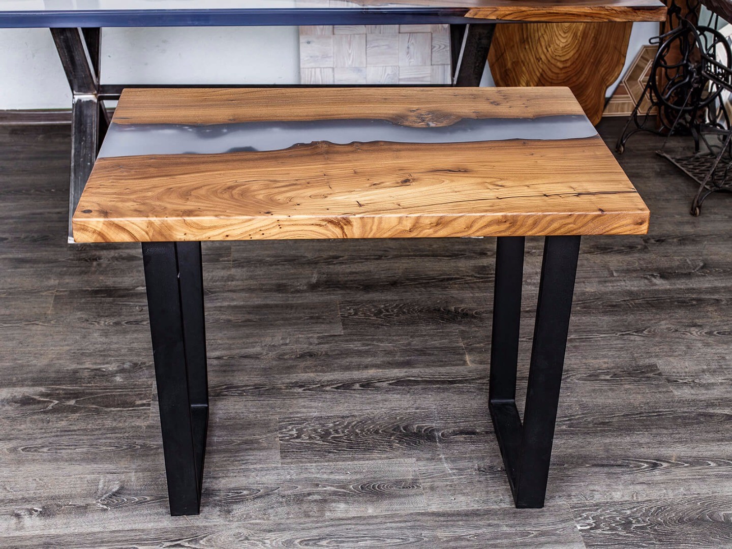 Как сделать деревянный стол?