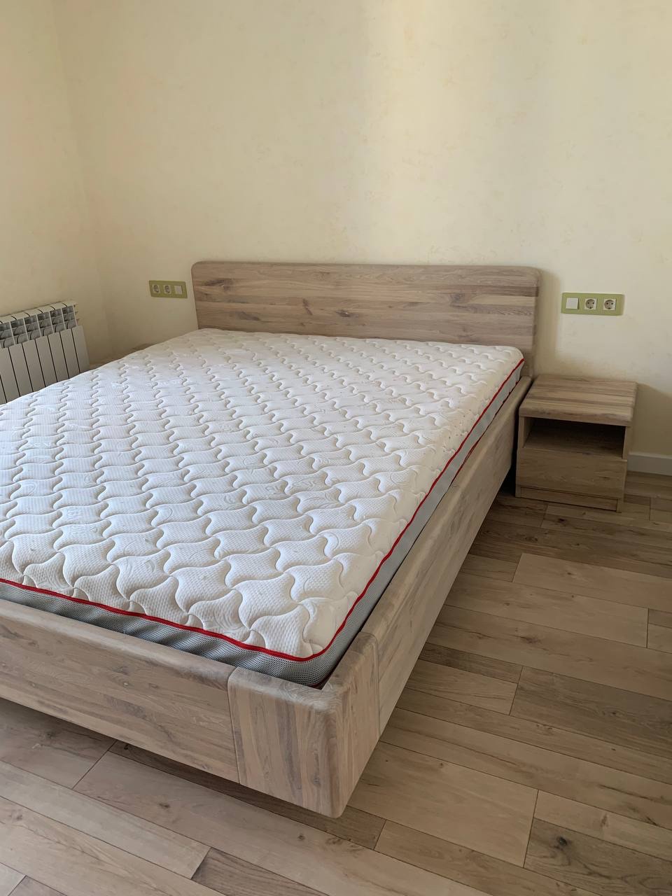 Кровать с подъемным механизмом ЮТА